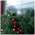 Christmas Suction Wreath Hanger with 2 interchangeable hooks for Windows or Glossy UPVC Door.